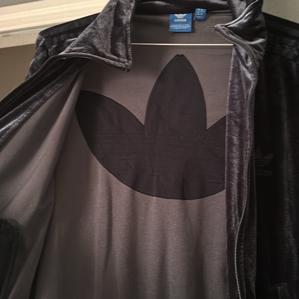 Velvet dark blue adidas women’s jacket  size large. Only warn 1. - Picture 6 of 10